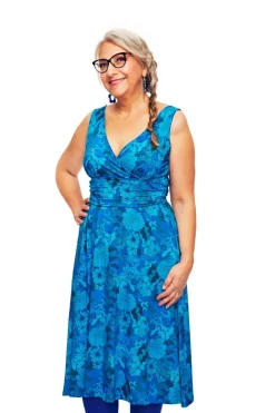 Sale Anna klänning Illusion Blå Klänningar